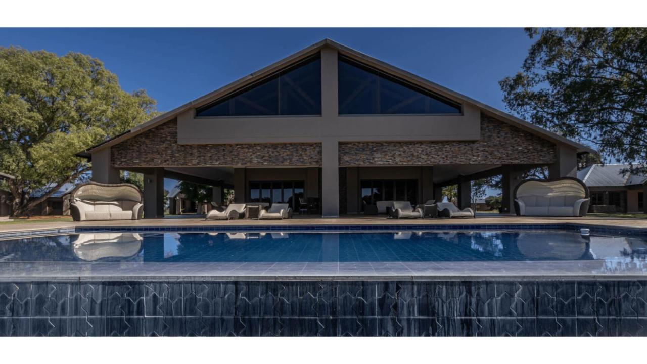 Sandune Game Lodge 고바비스 외부 사진