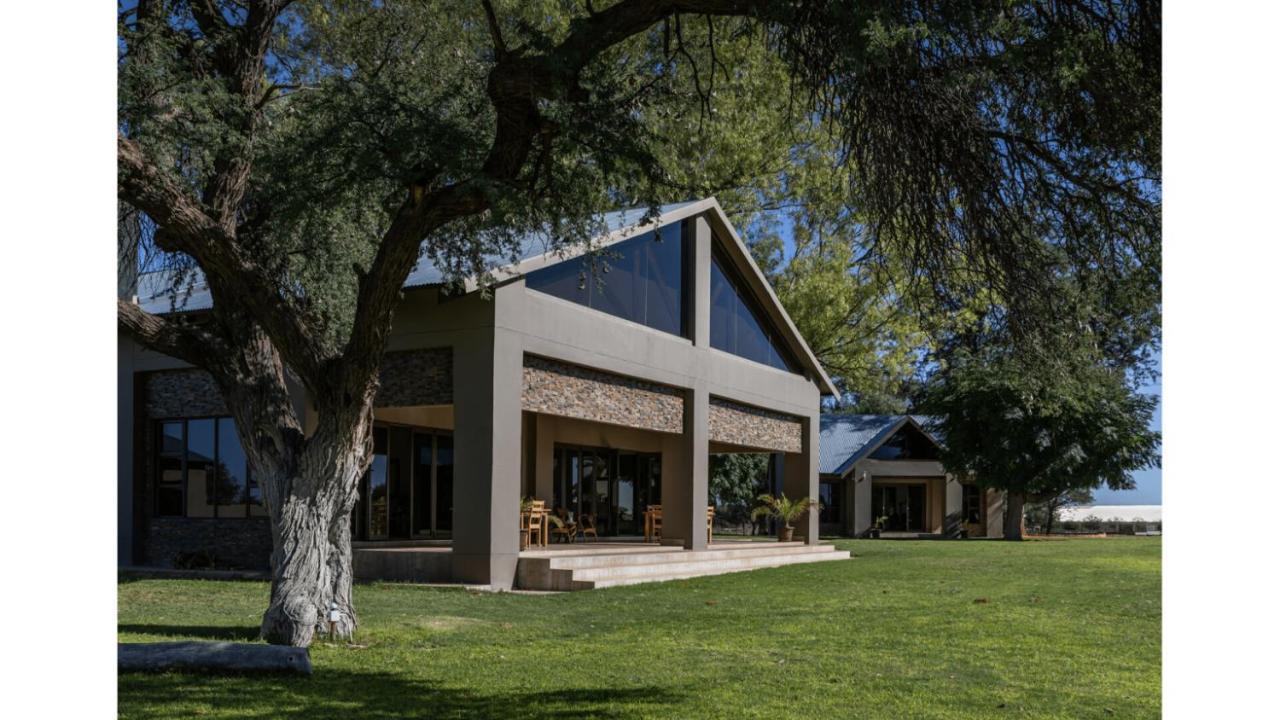 Sandune Game Lodge 고바비스 외부 사진